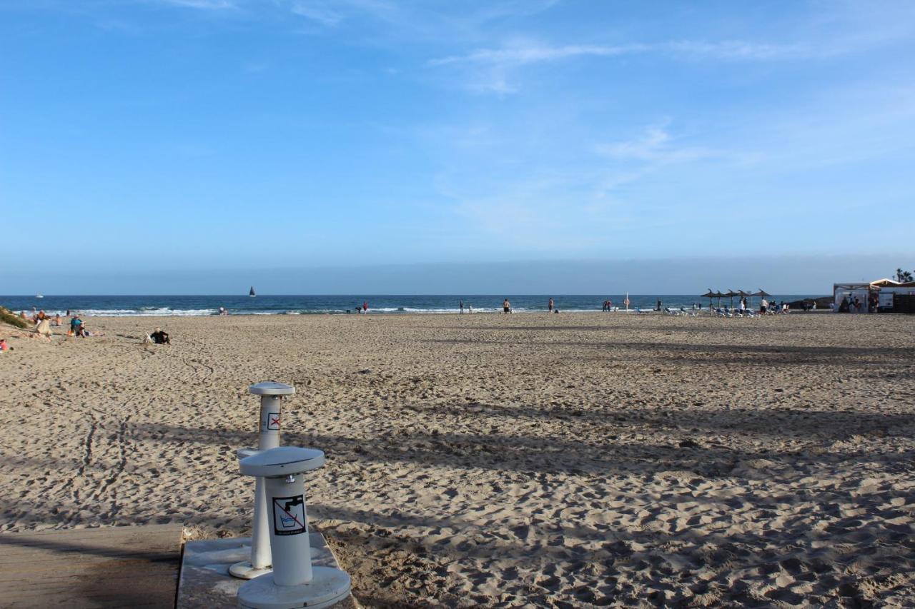 Bungalow With 2 Bedrooms And Roof Terrace In The Center Of La Zenia. Free Wifi. أوريويلا المظهر الخارجي الصورة