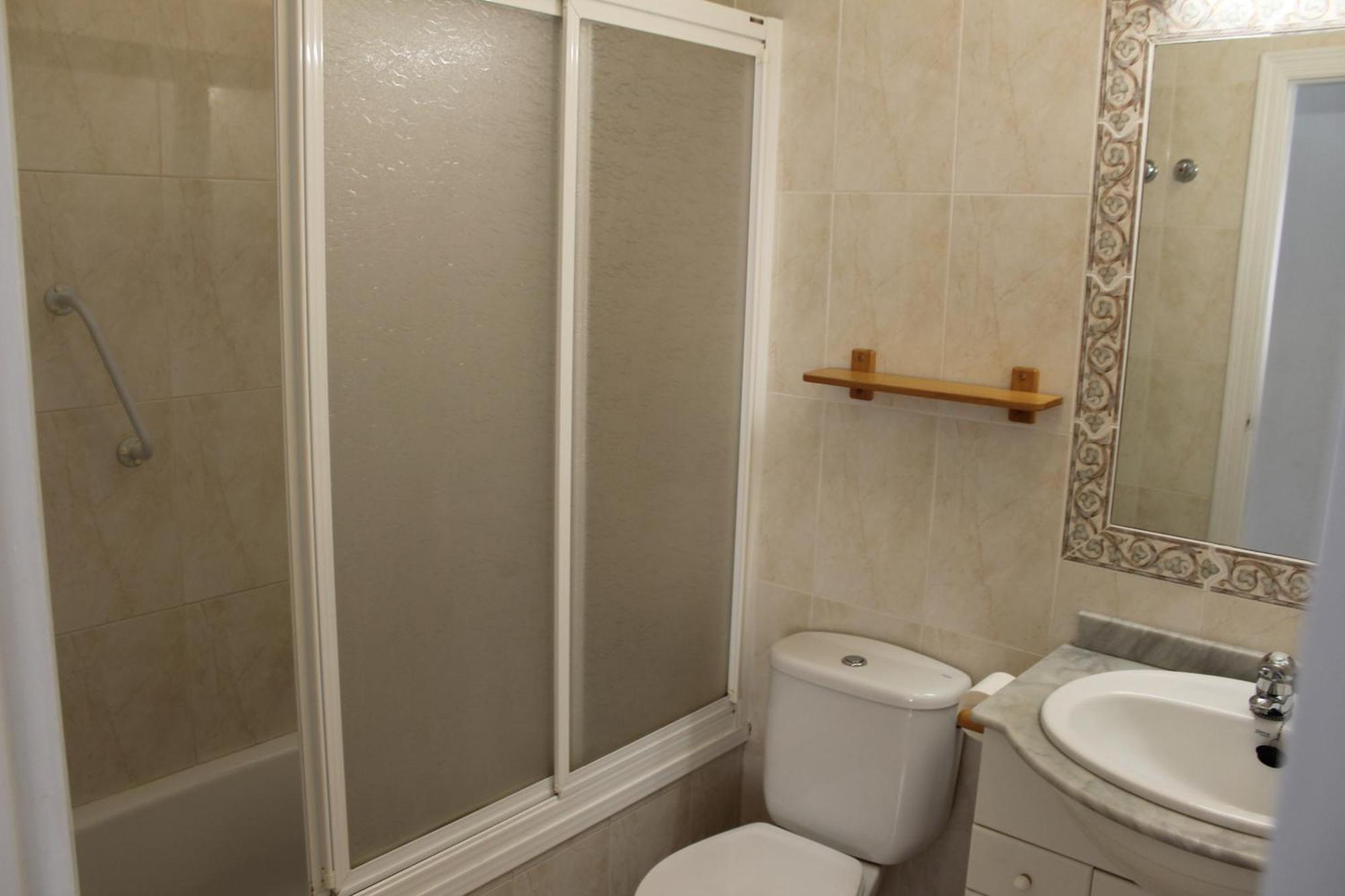 Bungalow With 2 Bedrooms And Roof Terrace In The Center Of La Zenia. Free Wifi. أوريويلا المظهر الخارجي الصورة