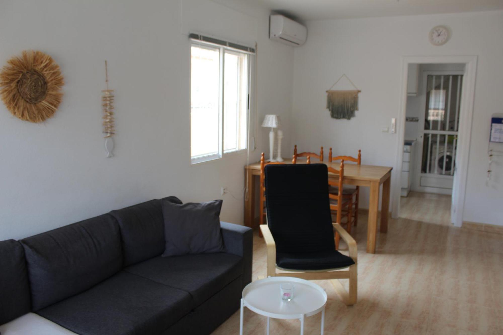 Bungalow With 2 Bedrooms And Roof Terrace In The Center Of La Zenia. Free Wifi. أوريويلا المظهر الخارجي الصورة